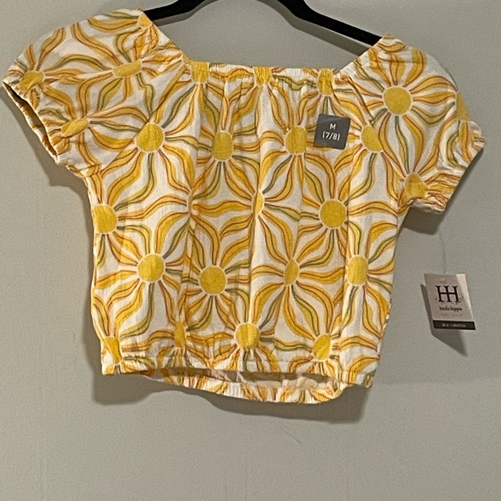 Pit to bottom of shirt 6 1/2 in, sleeve length 6 in. Haute Hippie Item # 11357